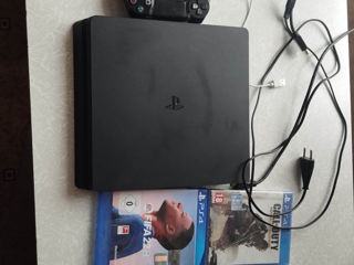 PlayStation 4 slim (used)