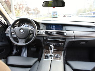 BMW 7 Series foto 8