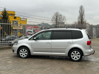 Volkswagen Touran foto 5