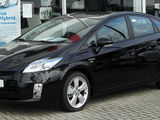 Toyota Prius V , an. 2014 foto 2