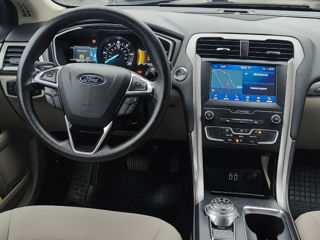 Ford Fusion foto 11