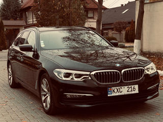 BMW 5 Series Touring foto 3