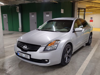 Nissan Altima foto 2