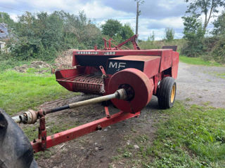 Press Massey Ferguson 124 foto 2