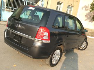 Opel Zafira foto 4