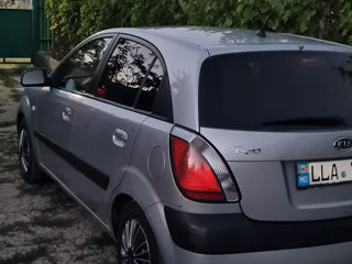 KIA Rio foto 2