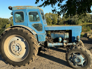 Vând tractor T40