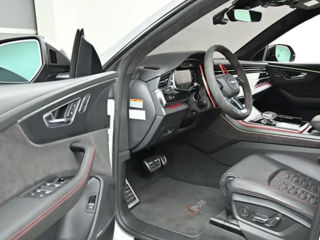 Audi Q8 foto 9