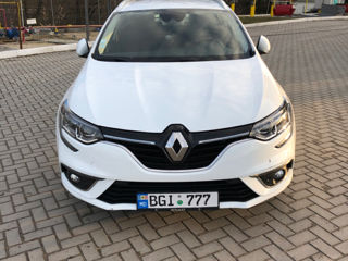 Renault Megane foto 2