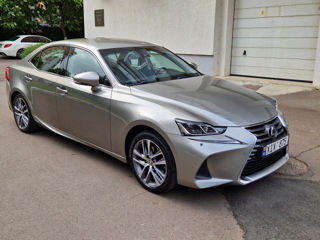 Lexus IS Series