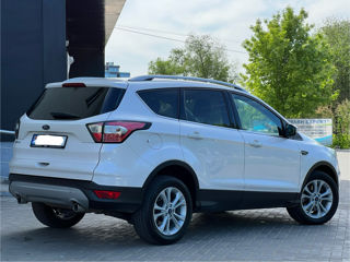 Ford Kuga foto 4