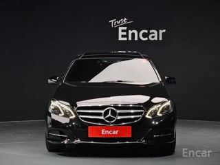 Mercedes E-Class foto 3