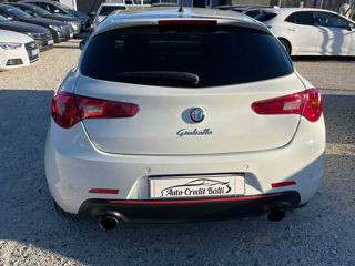 Alfa Romeo Giulietta foto 6