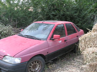 Ford Escort foto 2