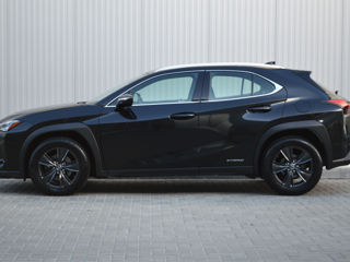 Lexus UX foto 3