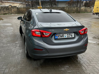 Chevrolet Cruze foto 3