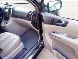 KIA Carnival foto 5