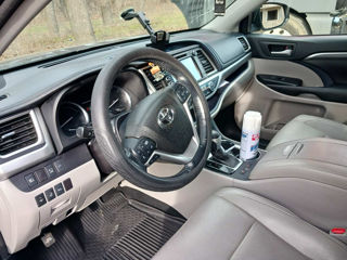 Toyota Highlander foto 3