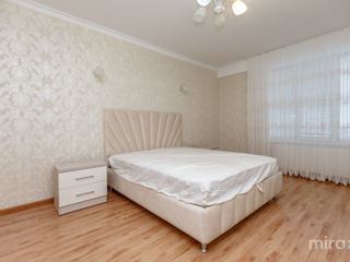 Apartament cu 3 camere, 113 m², Botanica, Chișinău foto 4