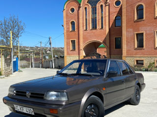 Nissan Bluebird foto 1