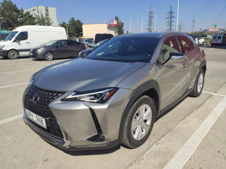 Lexus UX foto 1