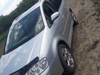 Volkswagen Touran foto 2