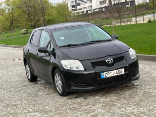 Toyota Auris foto 1