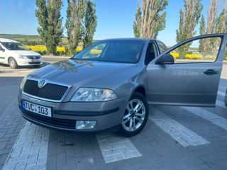 Skoda Octavia foto 3