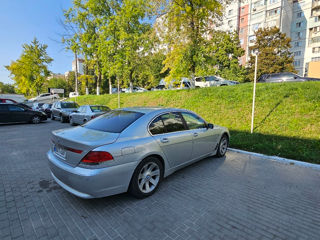 BMW 7 Series foto 8