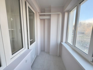 Apartament cu 2 camere, 71 m², Poșta Veche, Chișinău foto 4