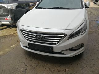 Hyundai NF Sonata foto 1