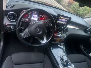 Mercedes GLC foto 9