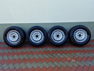 235.65r16c Michelin 6x130 et 62 sprinter crafter