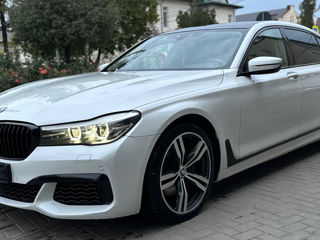 BMW 7 Series foto 1