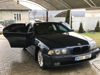 BMW 5 Series foto 7