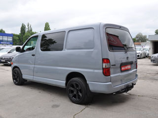 Toyota Hiace foto 5