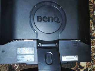 Монитор benq t705 выключается