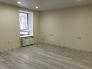 Apartament cu 3 camere, 120 m², Centru, Chișinău foto 3