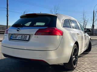 Opel Insignia foto 2