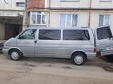 Volkswagen Caravelle foto 7