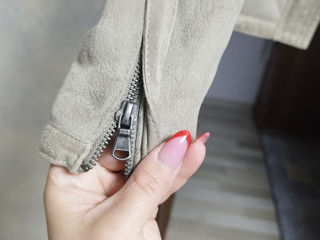 Geaca Guess originala foto 4