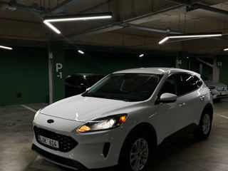 Ford Kuga foto 2