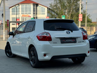 Toyota Auris foto 4