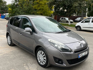 Renault Grand Scenic foto 3