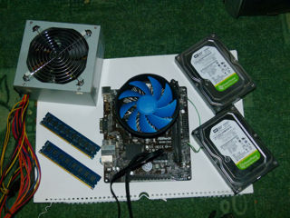 ASRock H81M-VG4 s1150, H81, PCIe 16 Intel Core i3  -4160 3.6 ГГц DDR3 8 GB HDD WD 1 Tb 16 Mb 2 штуки foto 3