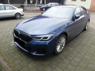 BMW 5 Series foto 3