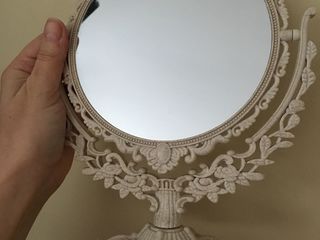 Oglindă absolut nouă, originală, cosmetică, pe o parte este cu lupă, mărește, cealaltă-obișnuită, se foto 2