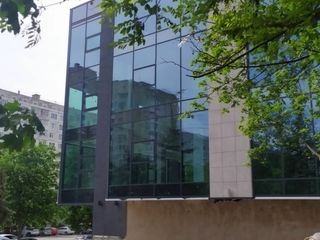 Chirie - Oficiu 52 m2 - sect. Râșcani. foto 1