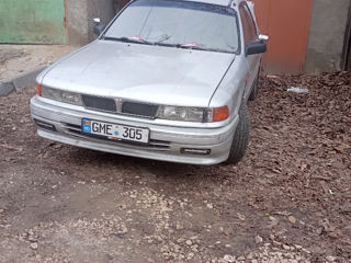 Mitsubishi Galant foto 3