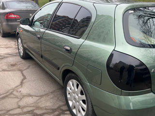 Nissan Almera foto 4